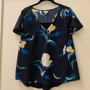 Floral V-neck blouse